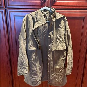 Lululemon trench/raincoat